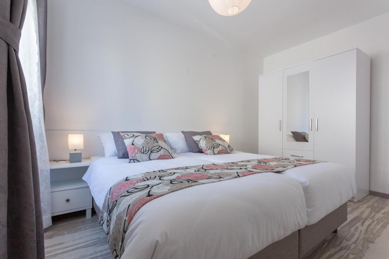 Apartments Oleander Sea View ซัฟทัท ภายนอก รูปภาพ